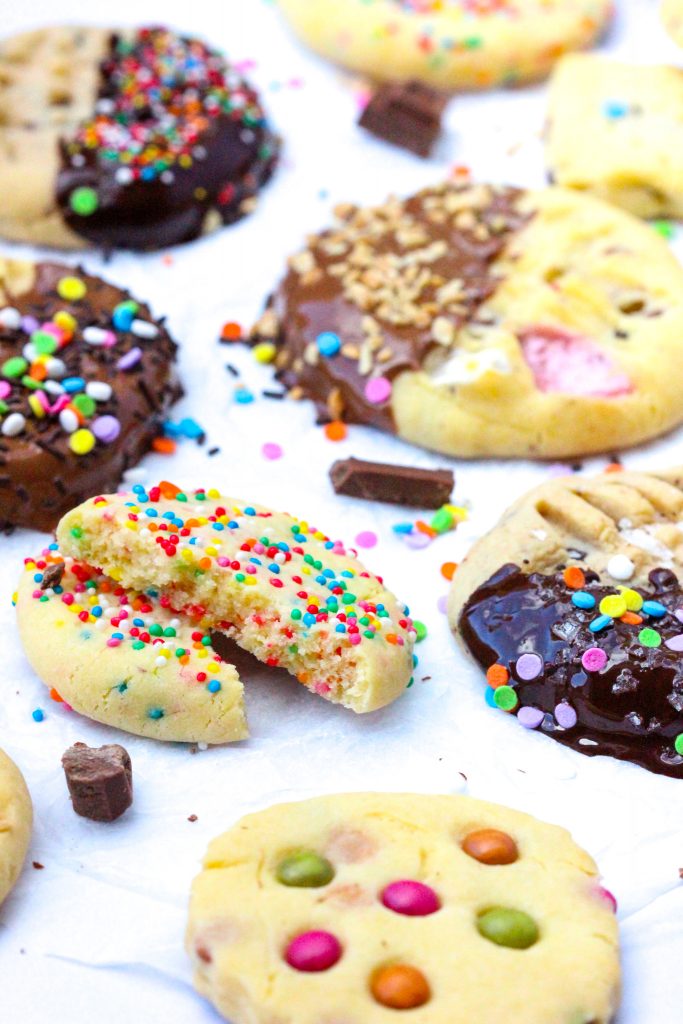 Cookies with a glass of milk.