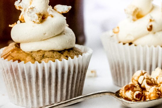 Banana salted caramel popcorn cupcakes