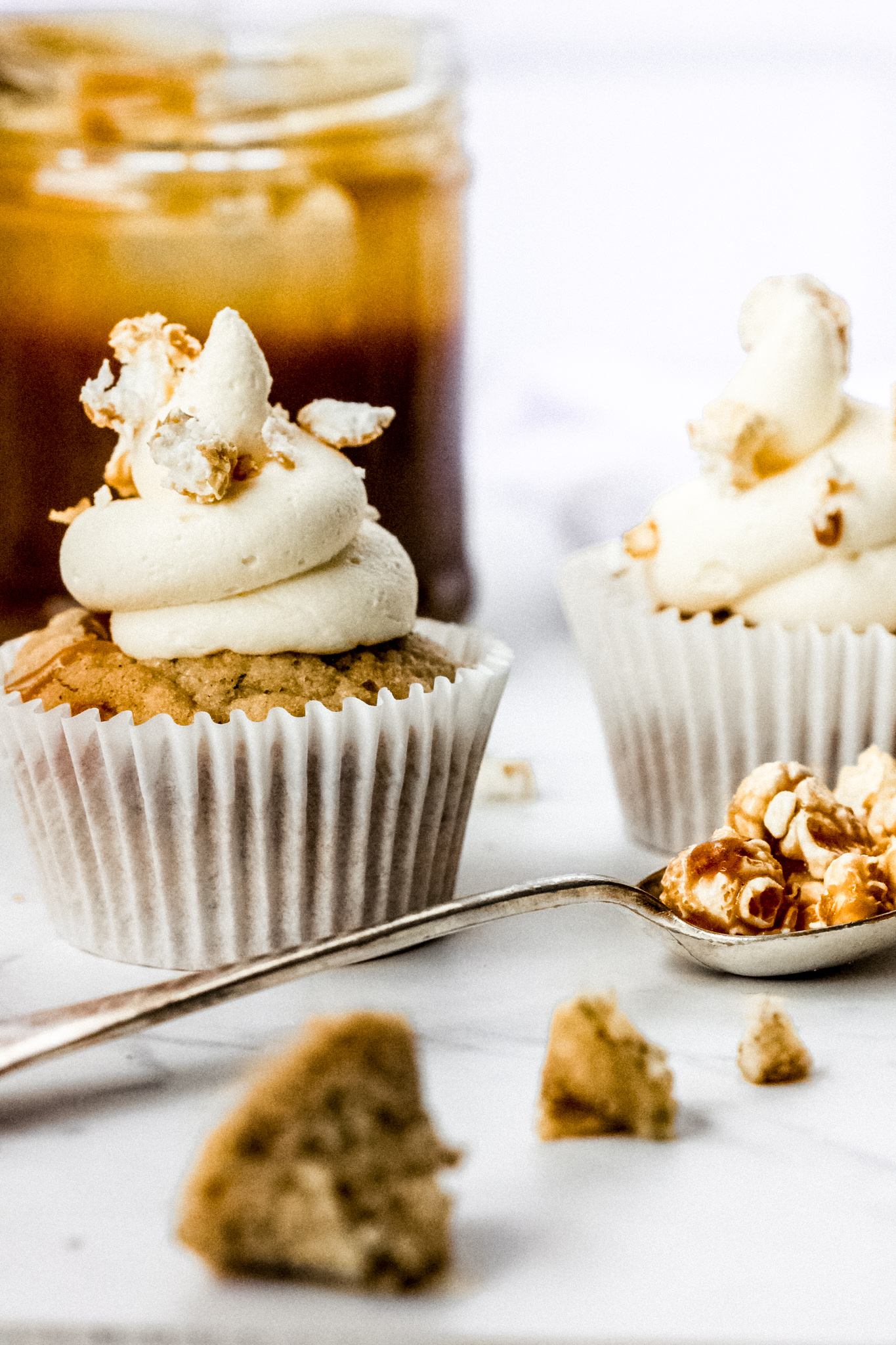 Banana salted caramel popcorn cupcakes